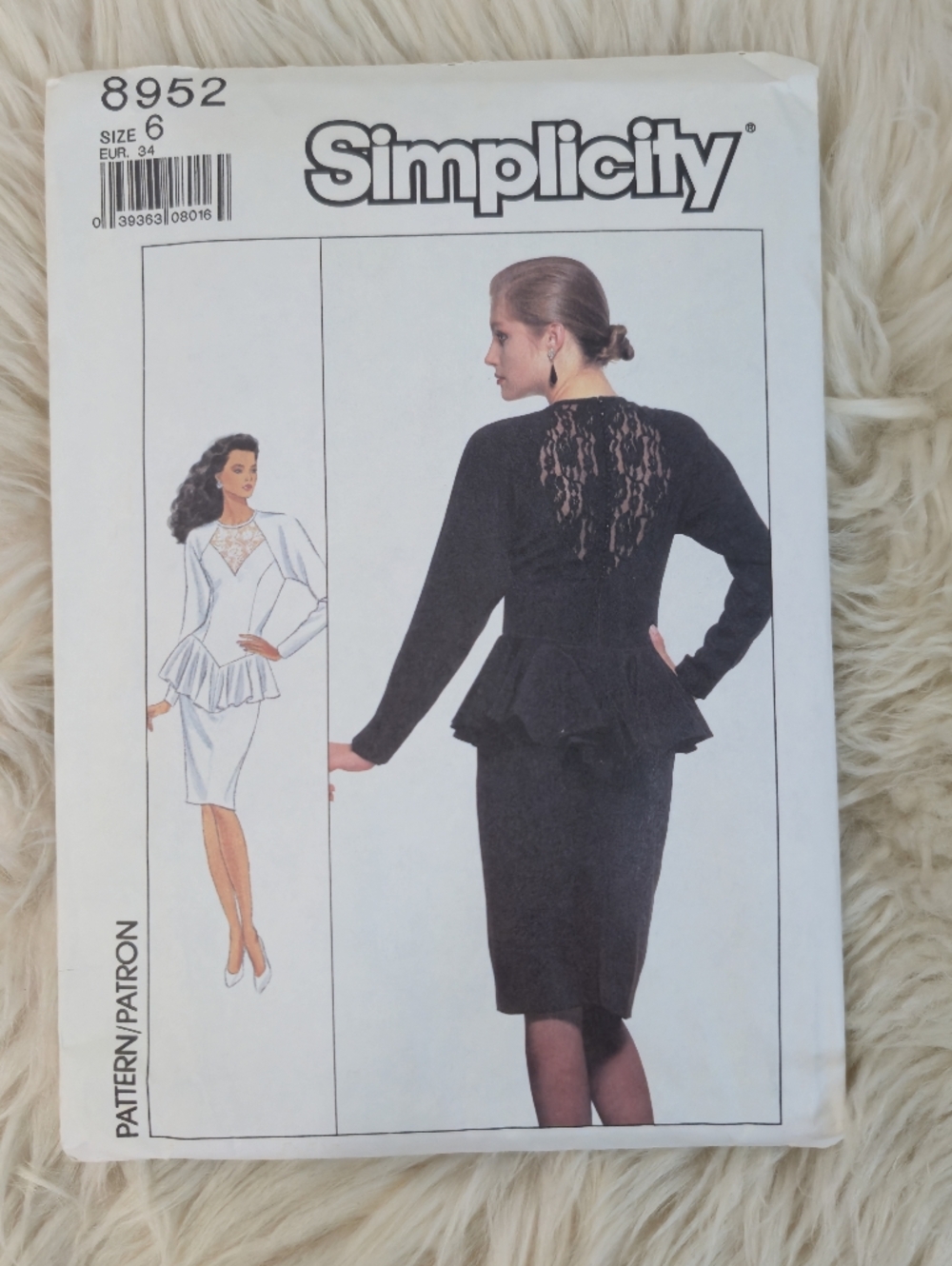 Simplicity Vintage Dress Sewing Pattern 8952